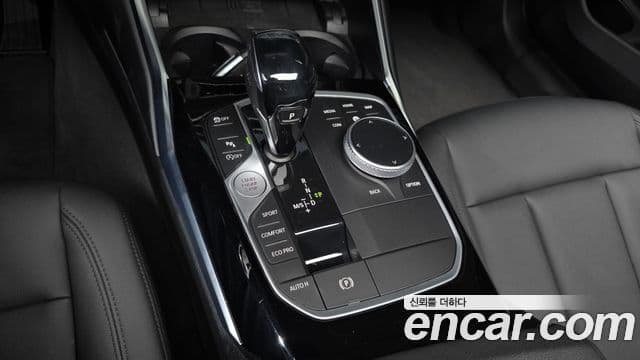 BMW 3 Series 2021 — фото 9 из 20