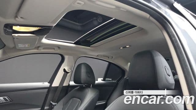 BMW 3 Series 2021 — фото 17 из 20