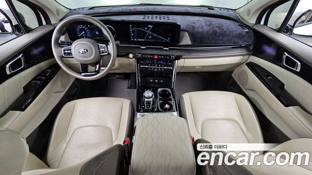 Kia Carnival 2021 — фото 6 из 20