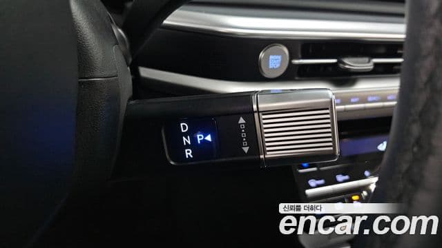 Hyundai Grandeur 2023 — ფოტო 9/20