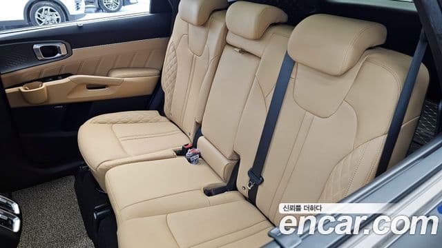 Kia Sorento 2022 — Photo 27/38