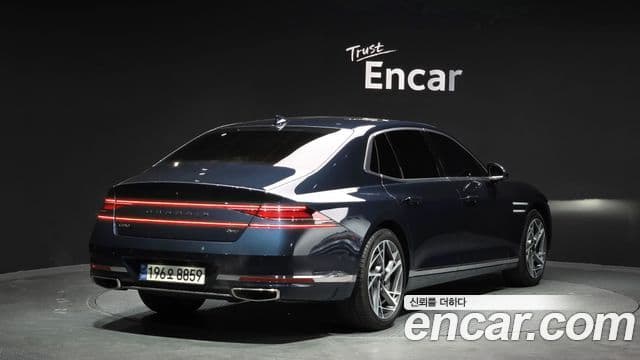 Genesis G90 2022 — фото 1 из 20