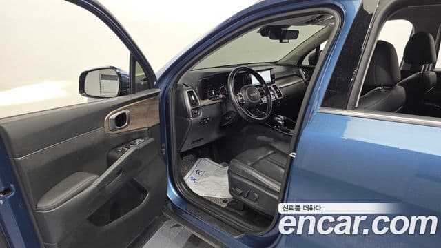 Kia Sorento 2022 — фото 10 из 20
