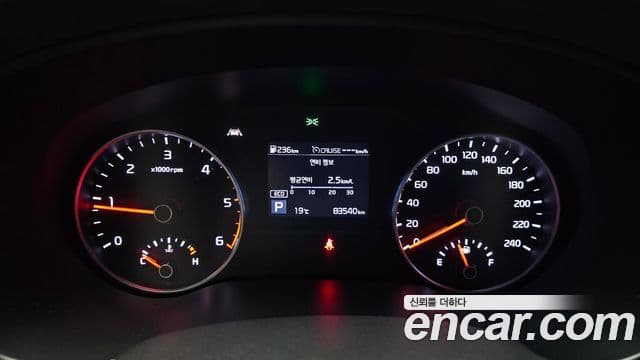 Kia Sportage The Bold 2019 — ფოტო 8/20