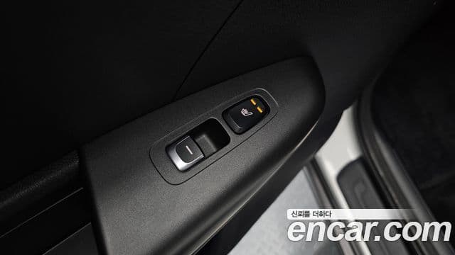 Kia Sportage The Bold 2019 — ფოტო 19/20