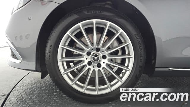 Mercedes-Benz E-Class 2021 — фото 5 из 20