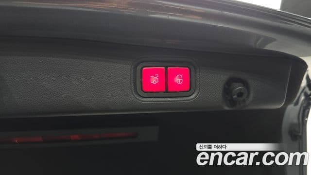 Mercedes-Benz E-Class 2021 — фото 20 из 20