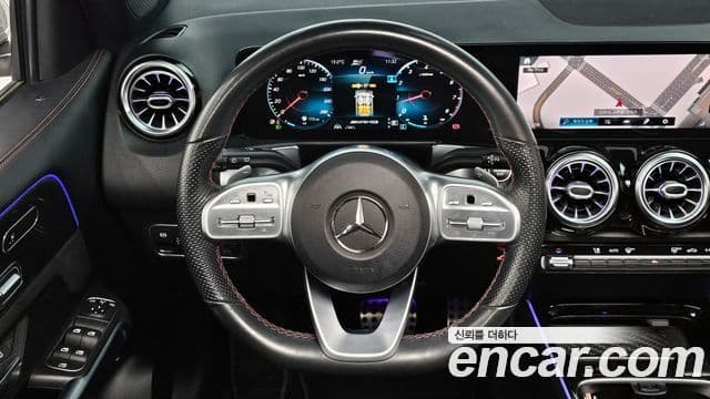 Mercedes-Benz GLB-Class 2021 — Фото 14/20