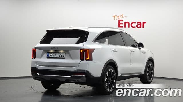 Kia Sorento 2023 — Şəkil 2/20