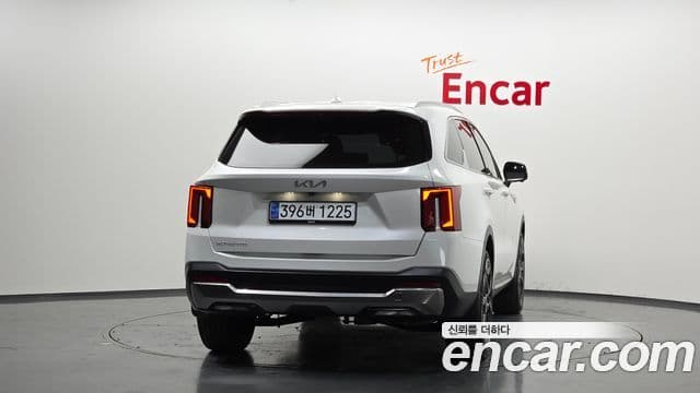 Kia Sorento 2023 — Şəkil 4/20