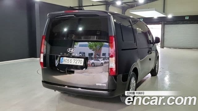 Hyundai Staria 2022 — Şəkil 1/18