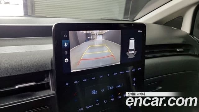 Hyundai Staria 2022 — Şəkil 15/18