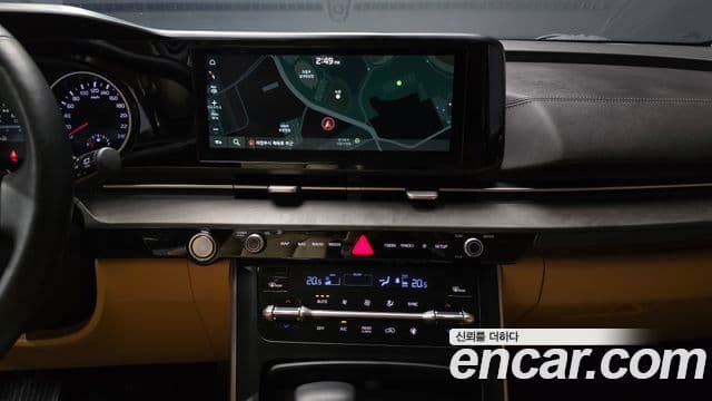 Kia Carnival 2023 — фото 14 из 20