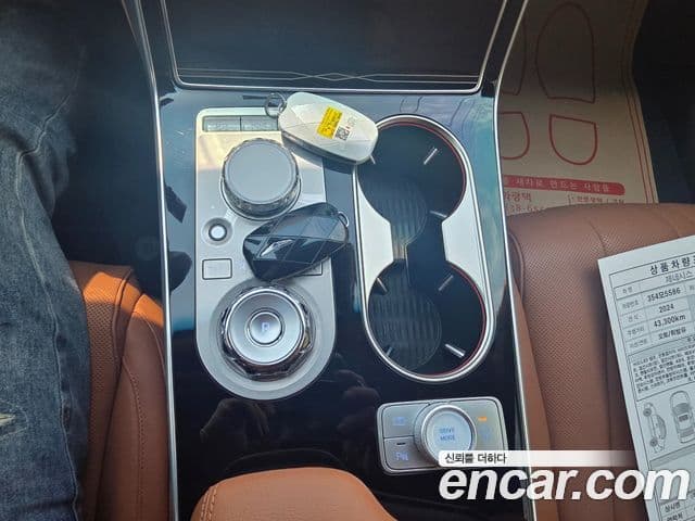 Genesis GV80 2023 — фото 7 из 20