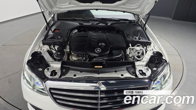 Mercedes-Benz E-Class 2020 — Şəkil 6/20