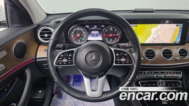 Mercedes-Benz E-Class 2020 — Şəkil 13/20