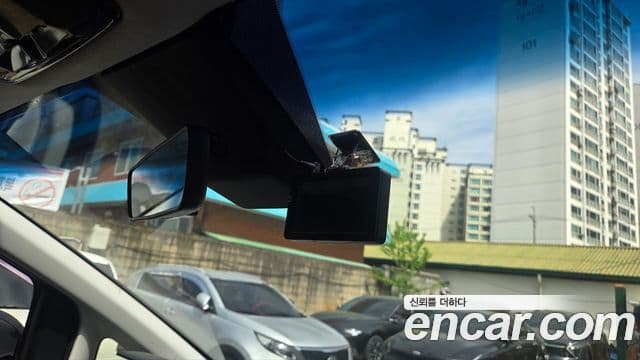 Hyundai Staria 2023 — ფოტო 14/20
