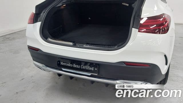 Mercedes-Benz GLE-Class 2023 — Photo 7/20