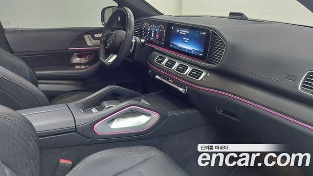 Mercedes-Benz GLE-Class 2023 — Photo 15/20