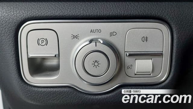 Mercedes-Benz GLE-Class 2023 — Photo 4/20