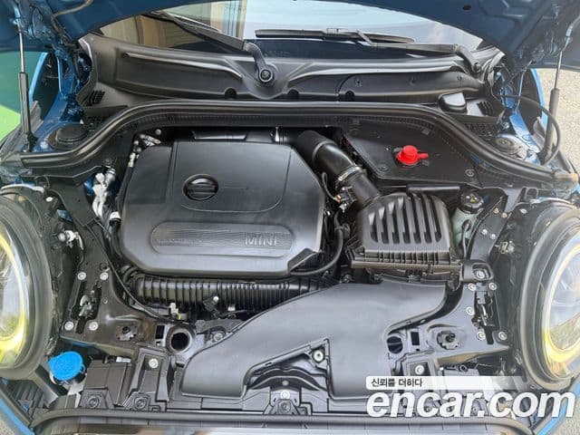 Mini Cooper S Convertible 2023 — ფოტო 11/20
