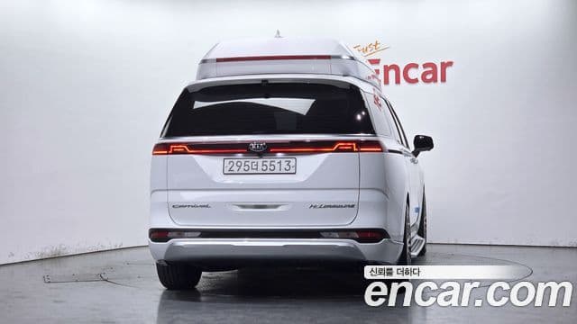 Kia Carnival 2021 — Фото 4/20