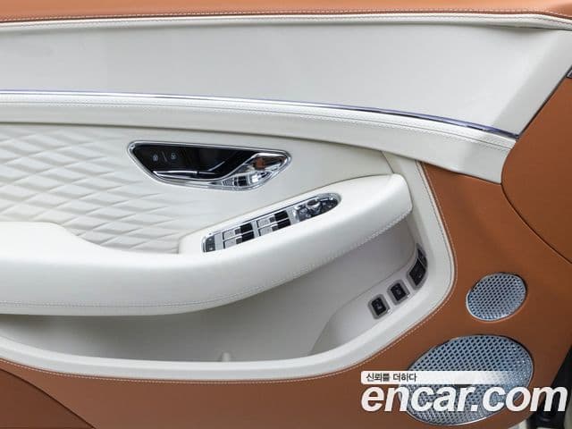 Bentley Continental GT 2025 — Şəkil 12/19