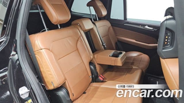 Mercedes-Benz GLS-Class 2018 — фото 11 из 20
