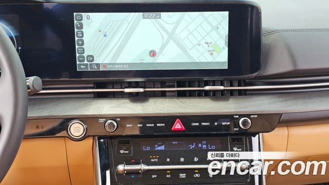 Kia Carnival 2023 — ფოტო 14/20