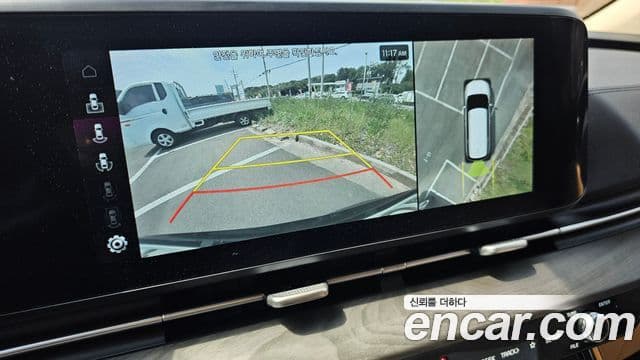 Kia Carnival 2023 — ფოტო 15/20