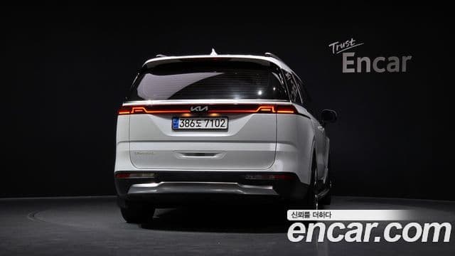 Kia Carnival 2023 — Şəkil 3/20