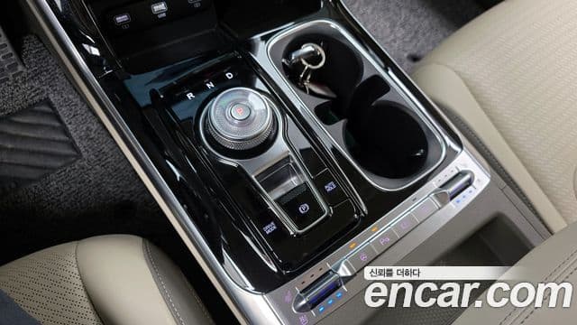 Kia Carnival 2023 — Şəkil 7/20