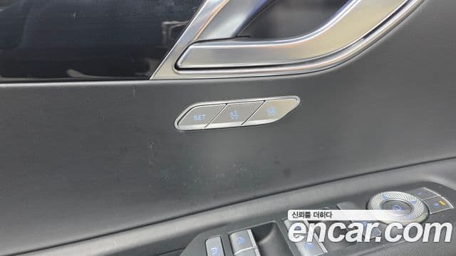 Genesis GV80 2022 — ფოტო 17/20