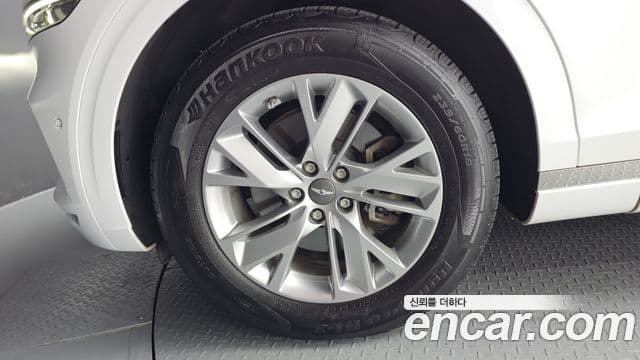 Genesis GV70 2021 — ფოტო 5/20
