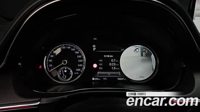 Genesis GV70 2021 — фото 8 из 20