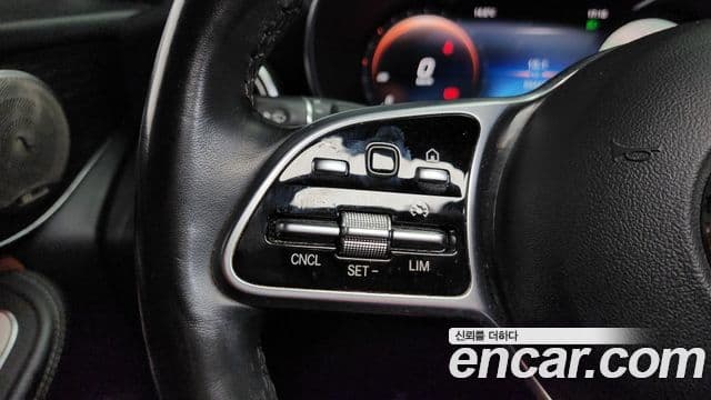 Mercedes-Benz GLC-Class 2020 — Photo 2/20