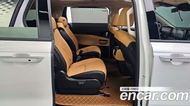 Kia Carnival 2021 — Şəkil 11/20