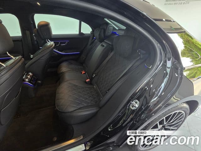 Mercedes-Benz S-Class 2025 — Photo 10/20