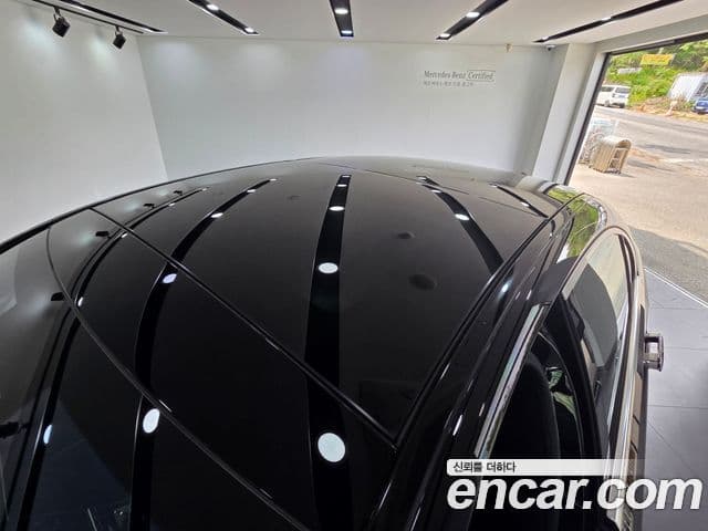 Mercedes-Benz S-Class 2025 — Photo 16/20