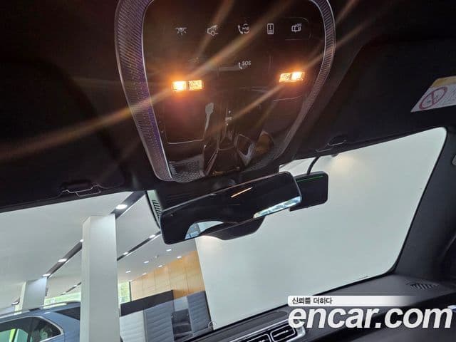 Mercedes-Benz S-Class 2025 — Photo 7/20