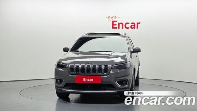 Jeep Cherokee 2021 — Фото 3/20