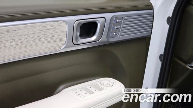 Hyundai Santa Fe 2023 — Photo 24/24