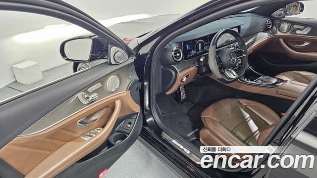 Mercedes-Benz E-Class 2021 — Şəkil 10/20