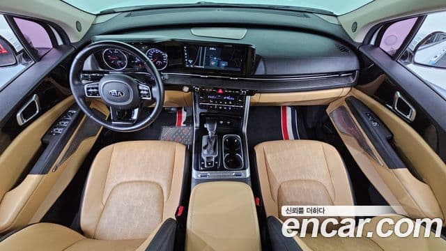 Kia Carnival 2020 — фото 7 из 20
