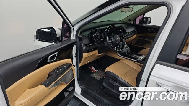 Kia Carnival 2020 — фото 10 из 20