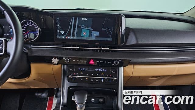 Kia Carnival 2020 — фото 11 из 20