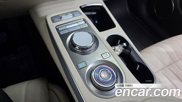Genesis GV70 2023 — фото 9 из 20