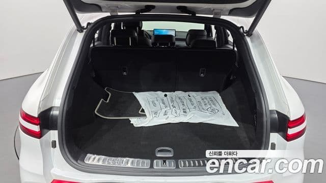 Genesis GV70 2022 — Şəkil 17/20