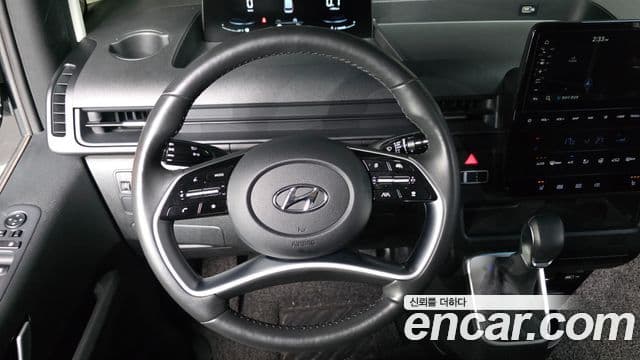 Hyundai Staria 2023 — Фото 16/20