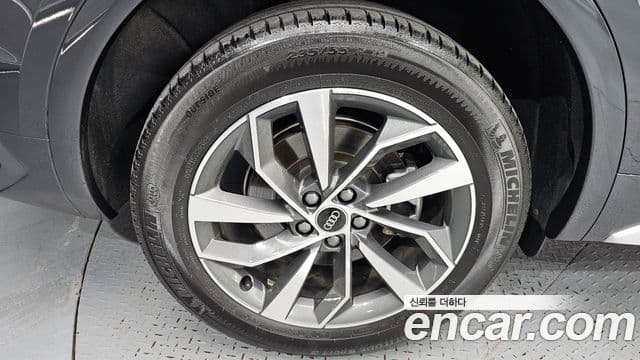 Audi Q5 2023 — фото 5 из 20